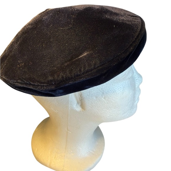 Vintage Black Beret Hat - Picture 2 of 6